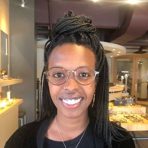 Meet your Posher, Helen